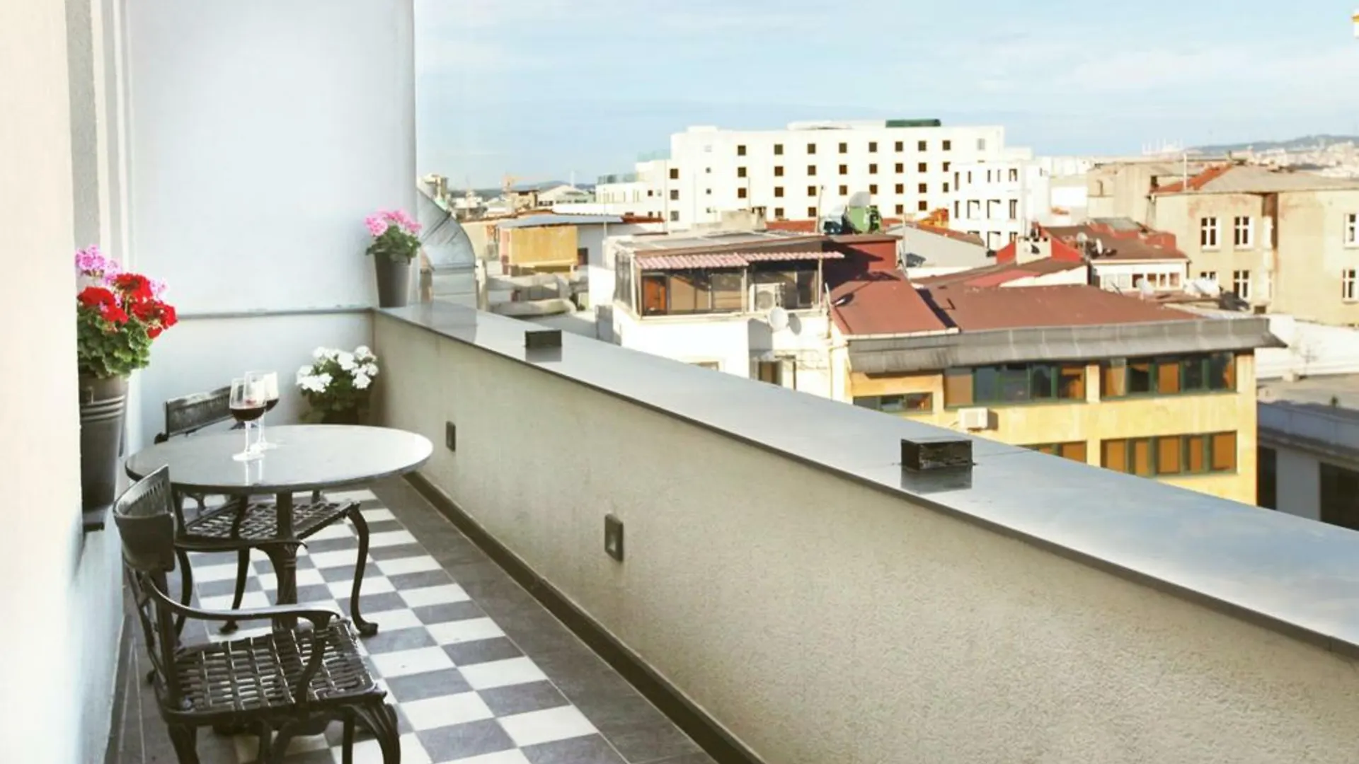The Haze Karakoey Hotel Istanbul