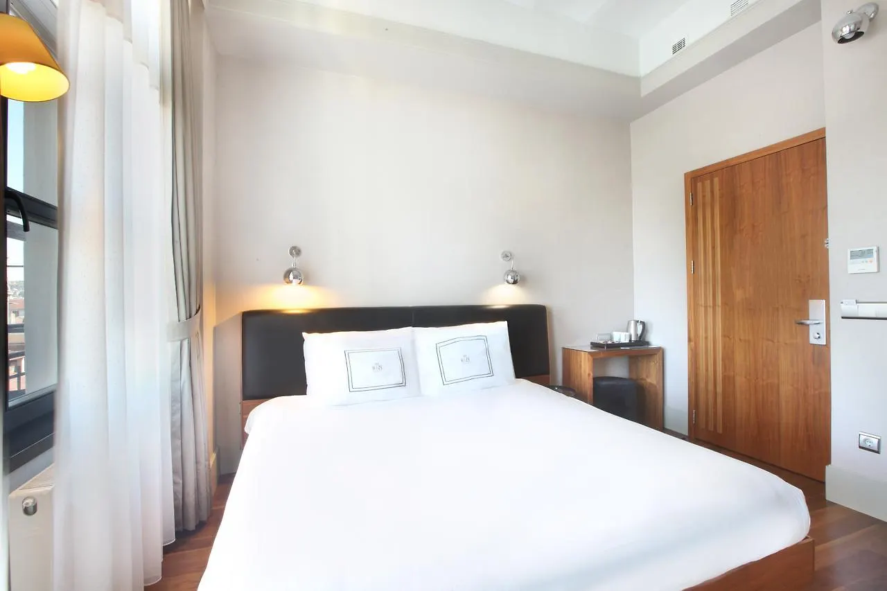 The Haze Karakoey Hotel Istanbul 4*,