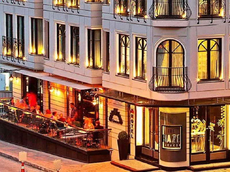The Haze Karakoey Hotell Istanbul 4*,